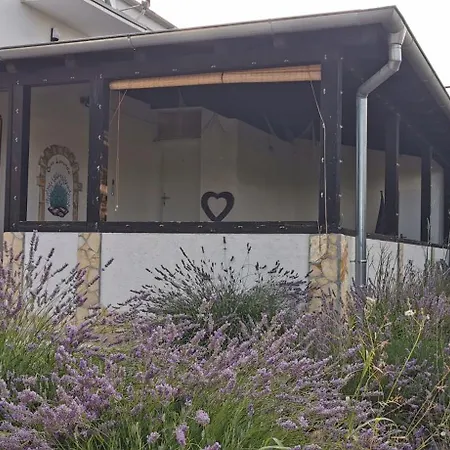 住宿加早餐酒店 Casa Lavanda 2 - Karin Gornji 3*