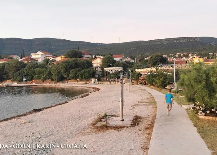 Casa Lavanda 2 - Karin Gornji 3*